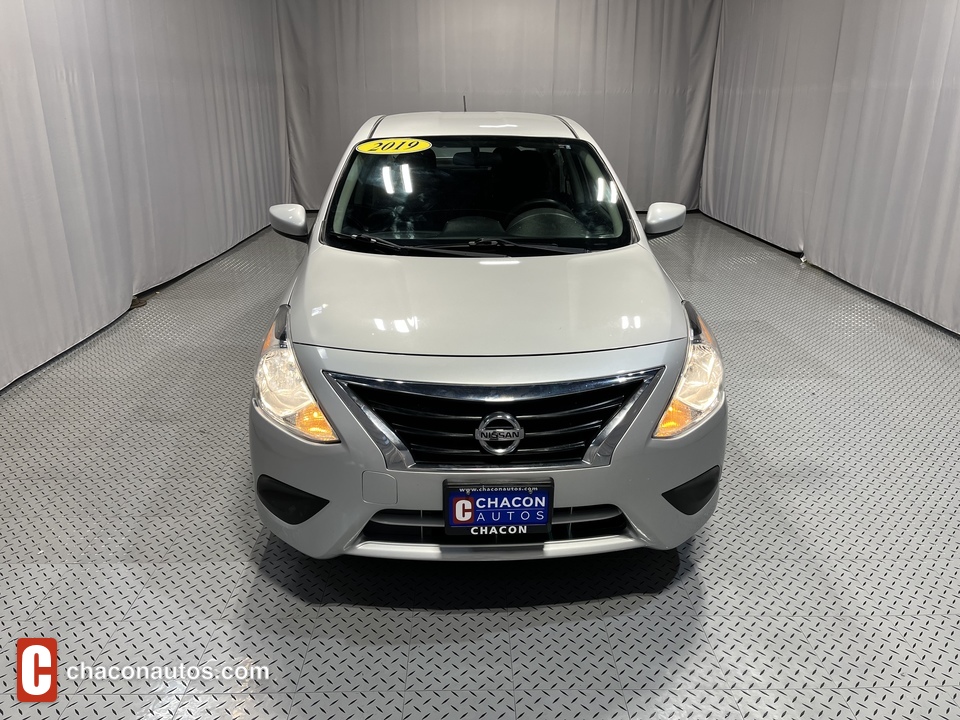 2019 Nissan Versa 1.6 SV Sedan