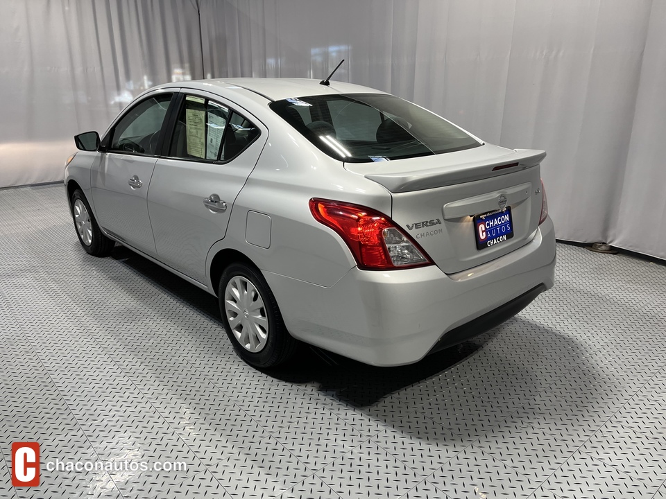 2019 Nissan Versa 1.6 SV Sedan