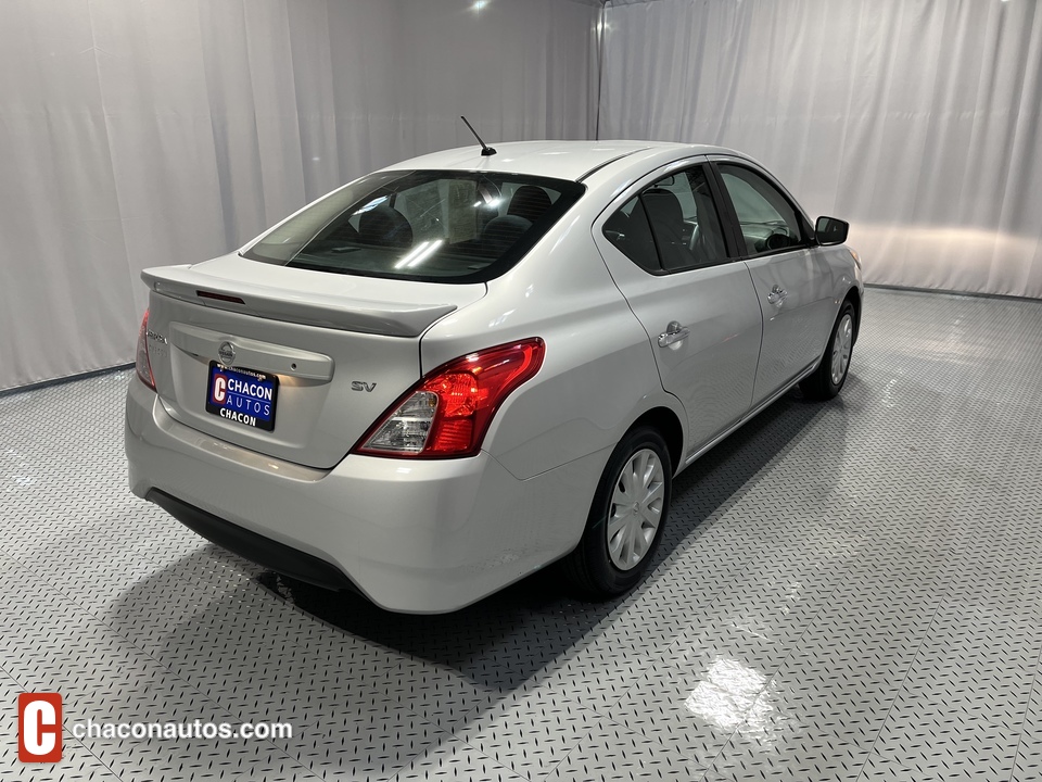 2019 Nissan Versa 1.6 SV Sedan