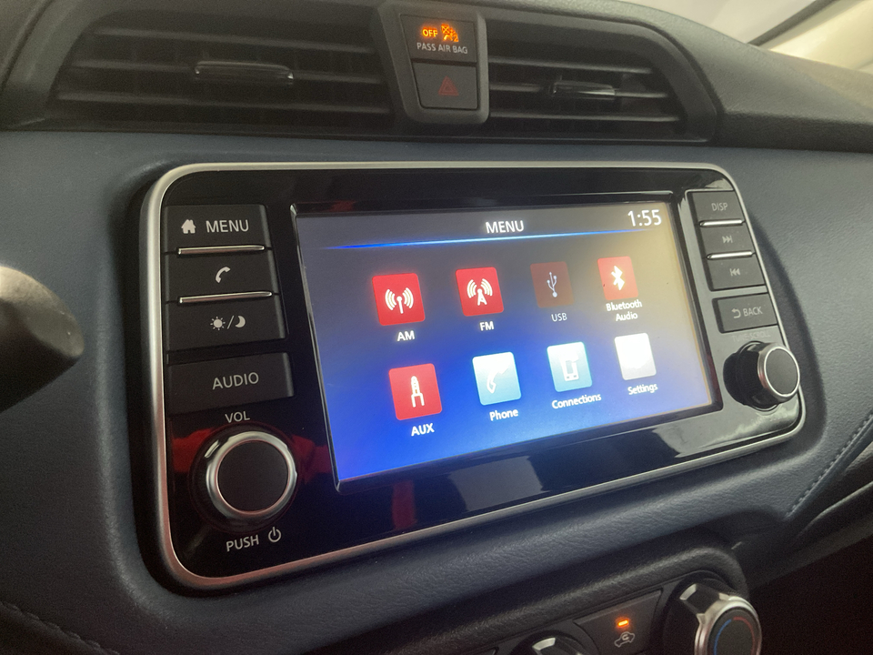 2025 Nissan Versa SV