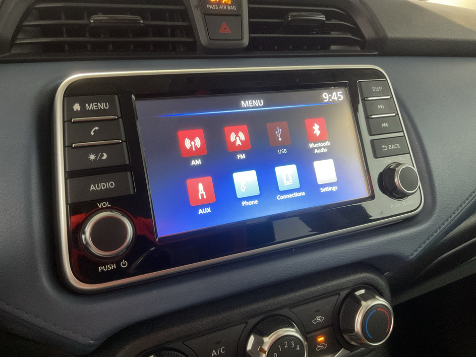 2025 Nissan Versa SV