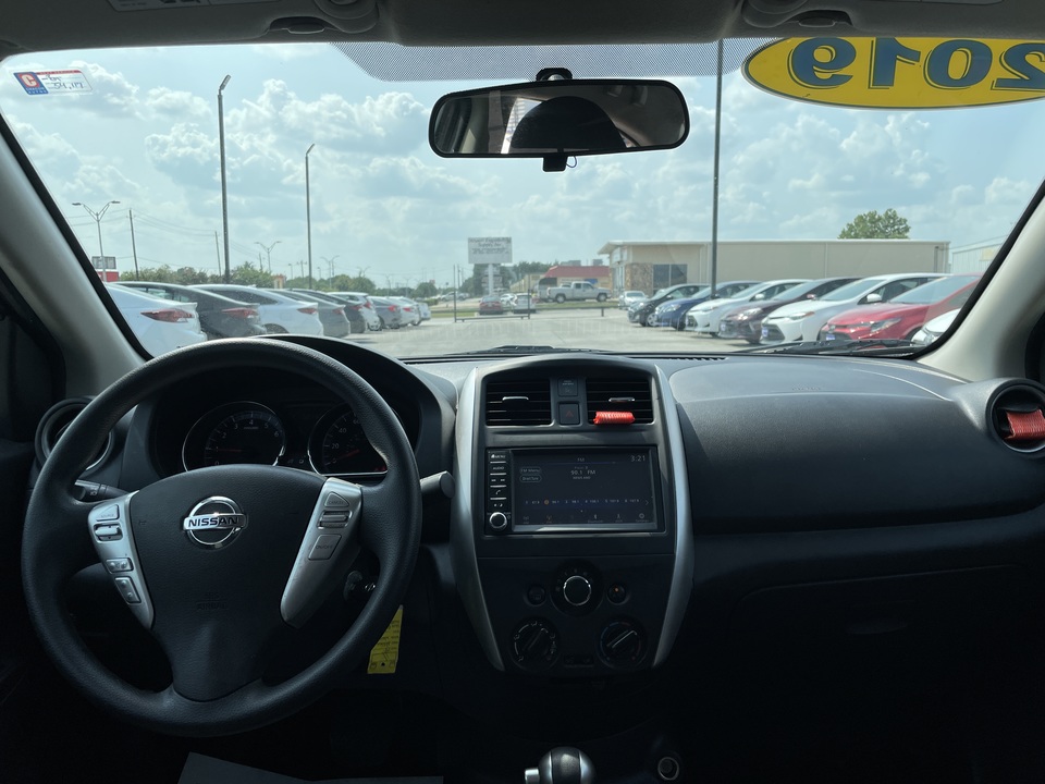 2019 Nissan Versa 1.6 S Plus