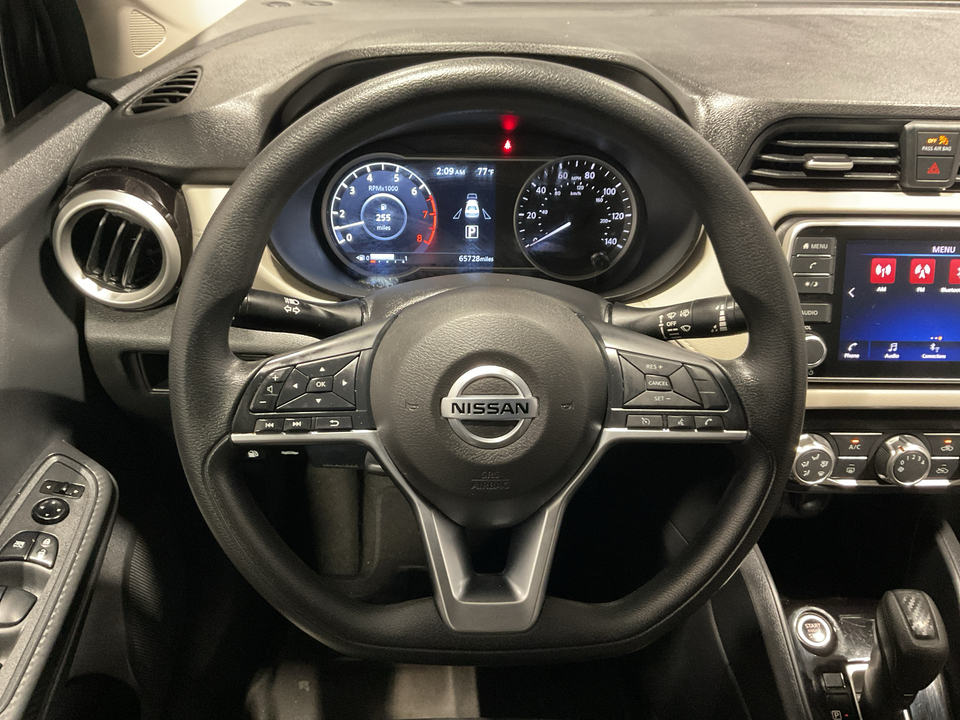 2022 Nissan Versa SV