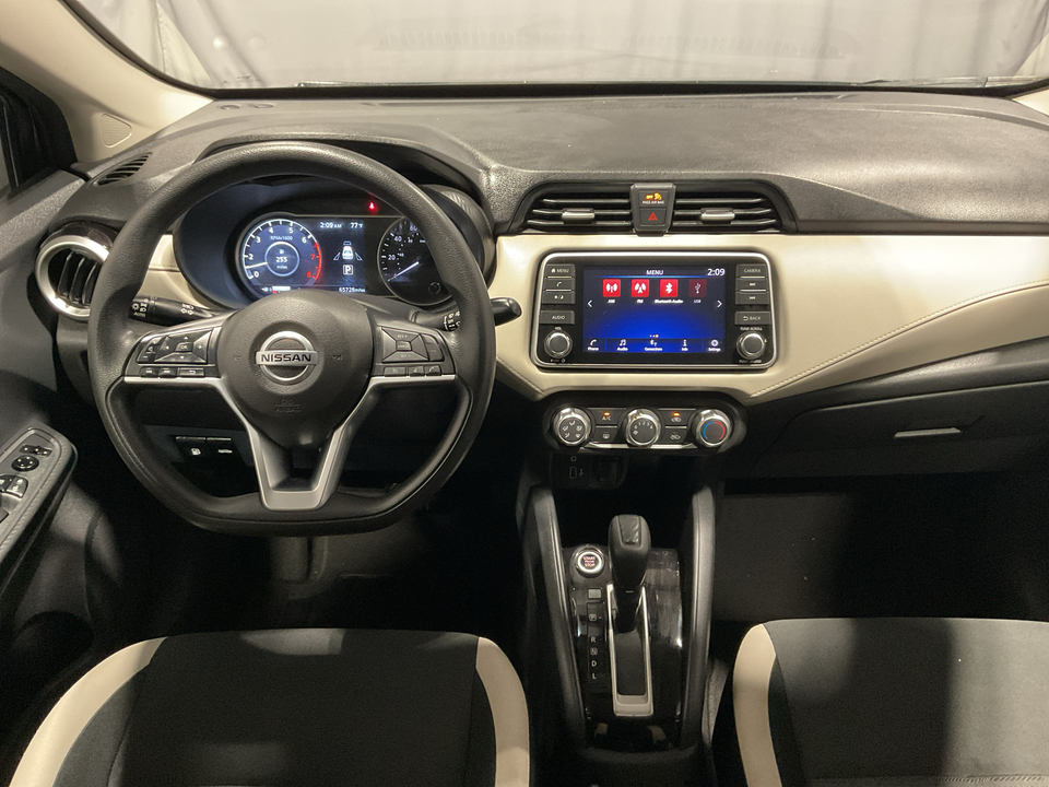 2022 Nissan Versa SV