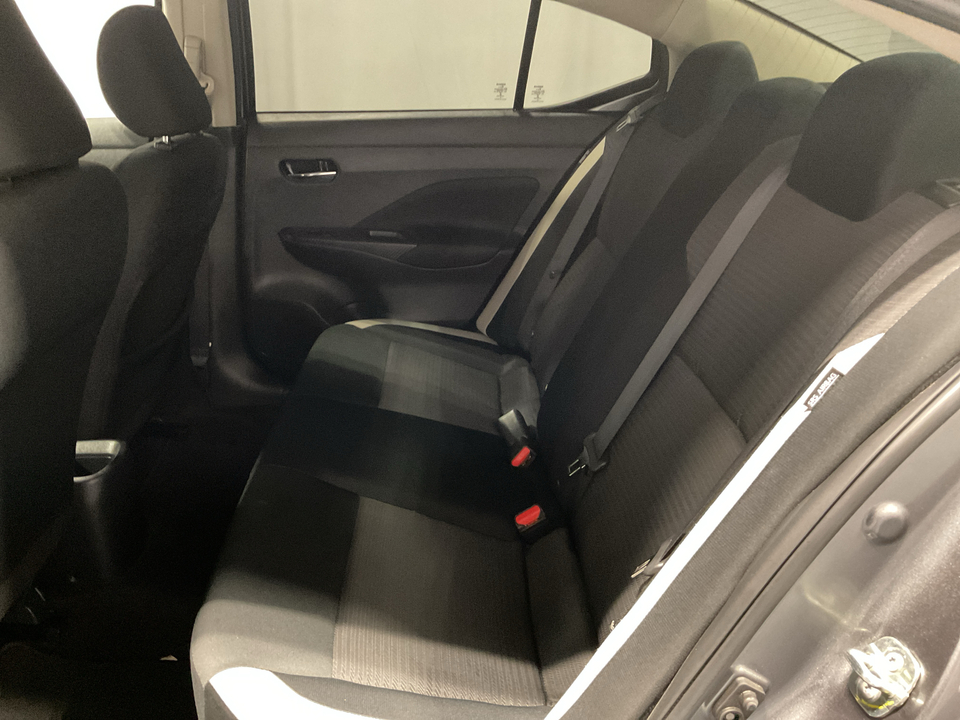 2022 Nissan Versa SV
