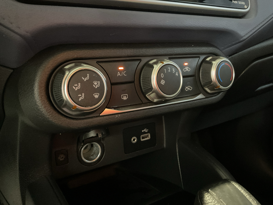 2023 Nissan Versa SV