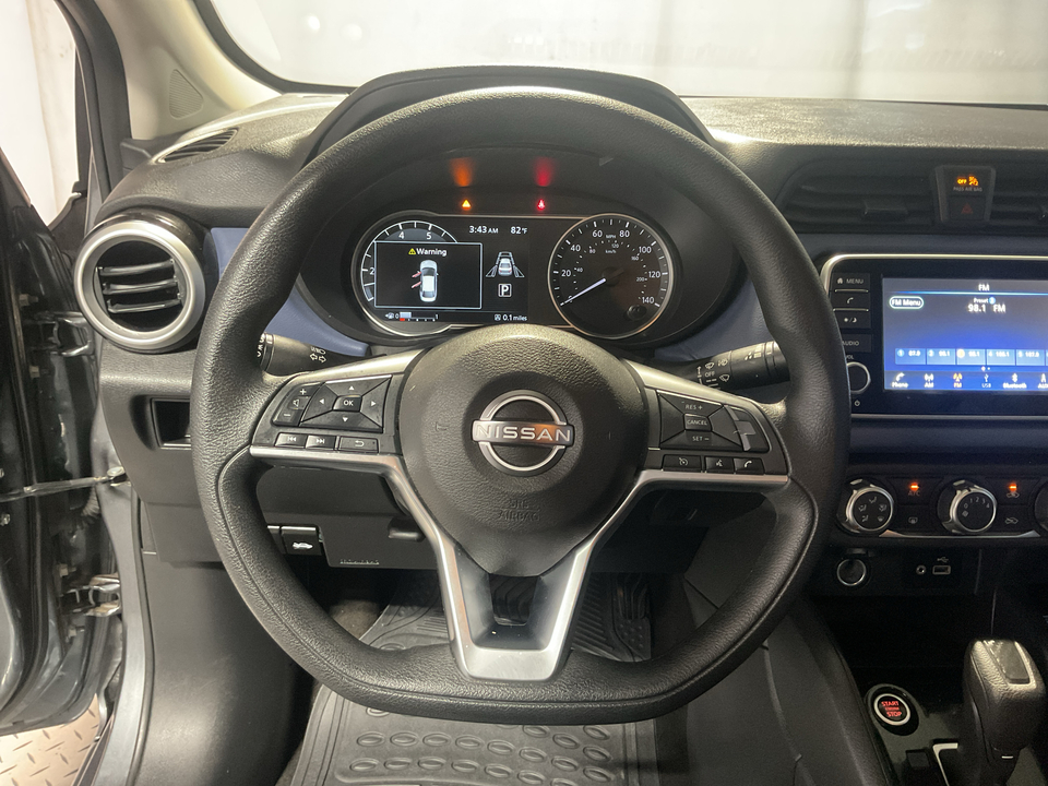 2023 Nissan Versa SV