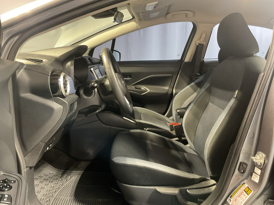 2023 Nissan Versa SV