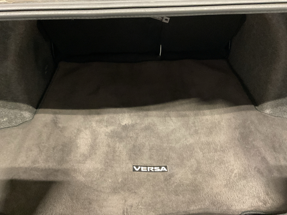 2020 Nissan Versa SV