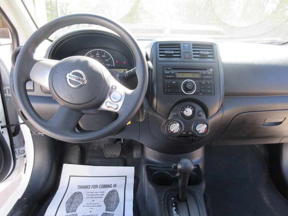 2014 Nissan Versa 1.6 S 4A