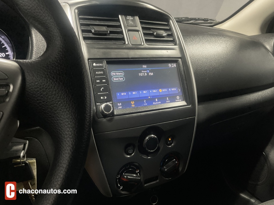 2019 Nissan Versa 1.6 SV Sedan