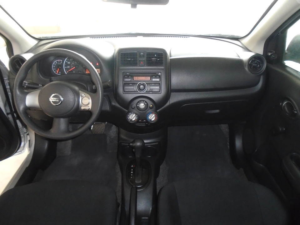 2014 Nissan Versa 1.6 S 4A