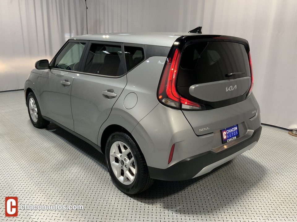 2023 Kia Soul LX CVT