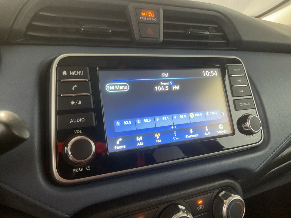 2025 Nissan Versa SV