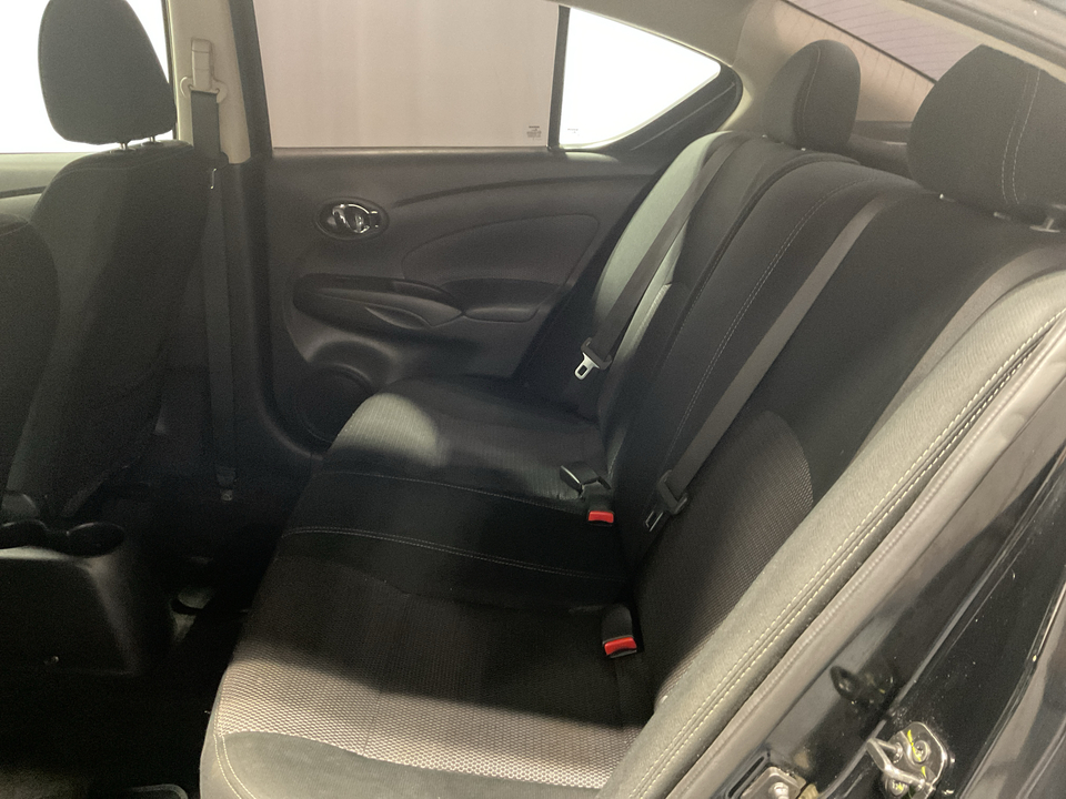 2019 Nissan Versa 1.6 SV Sedan