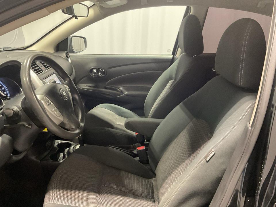 2019 Nissan Versa 1.6 SV Sedan