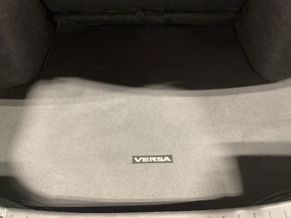 2019 Nissan Versa 1.6 SV Sedan