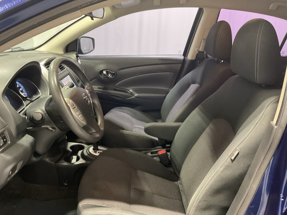 2019 Nissan Versa 1.6 SV Sedan