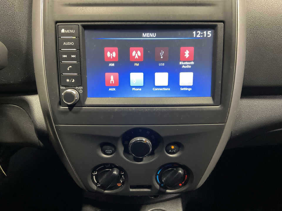 2019 Nissan Versa 1.6 SV Sedan