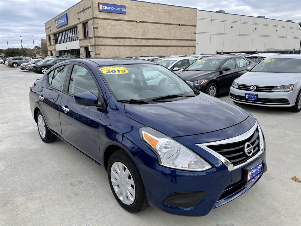 2019 Nissan Versa 1.6 SV Sedan