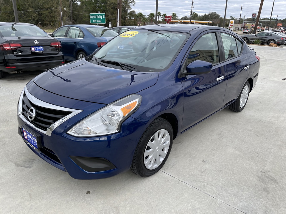 2019 Nissan Versa 1.6 SV Sedan