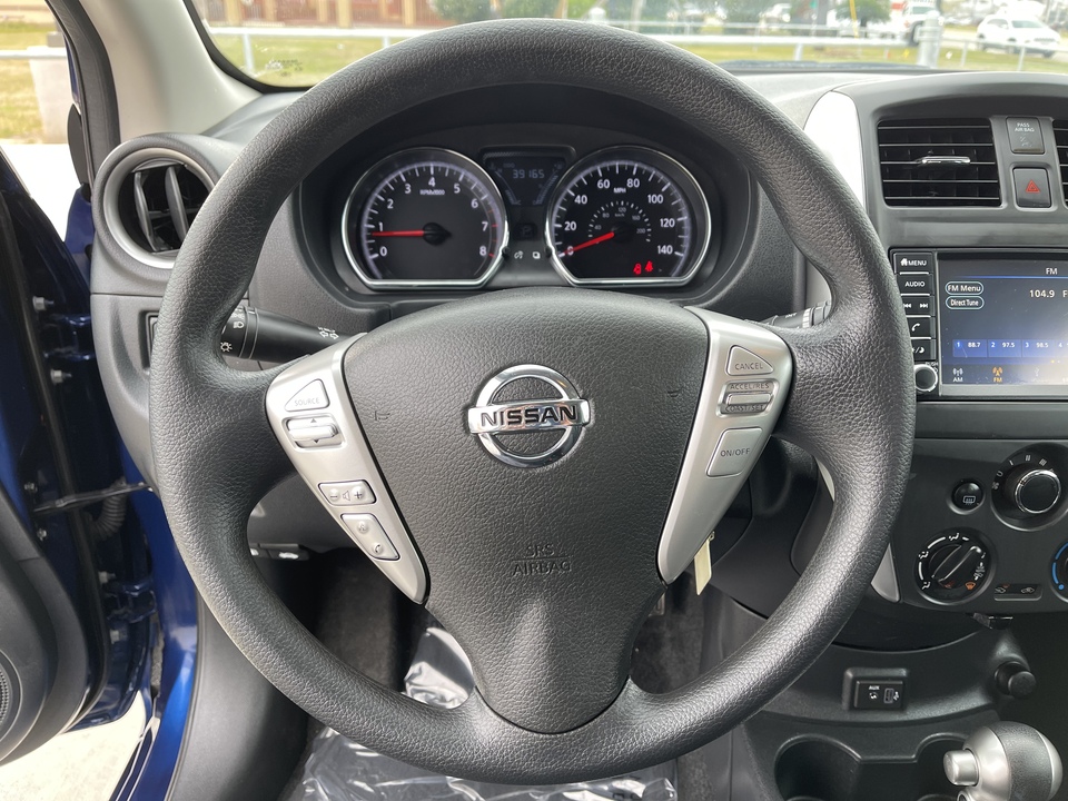 2019 Nissan Versa 1.6 SV Sedan