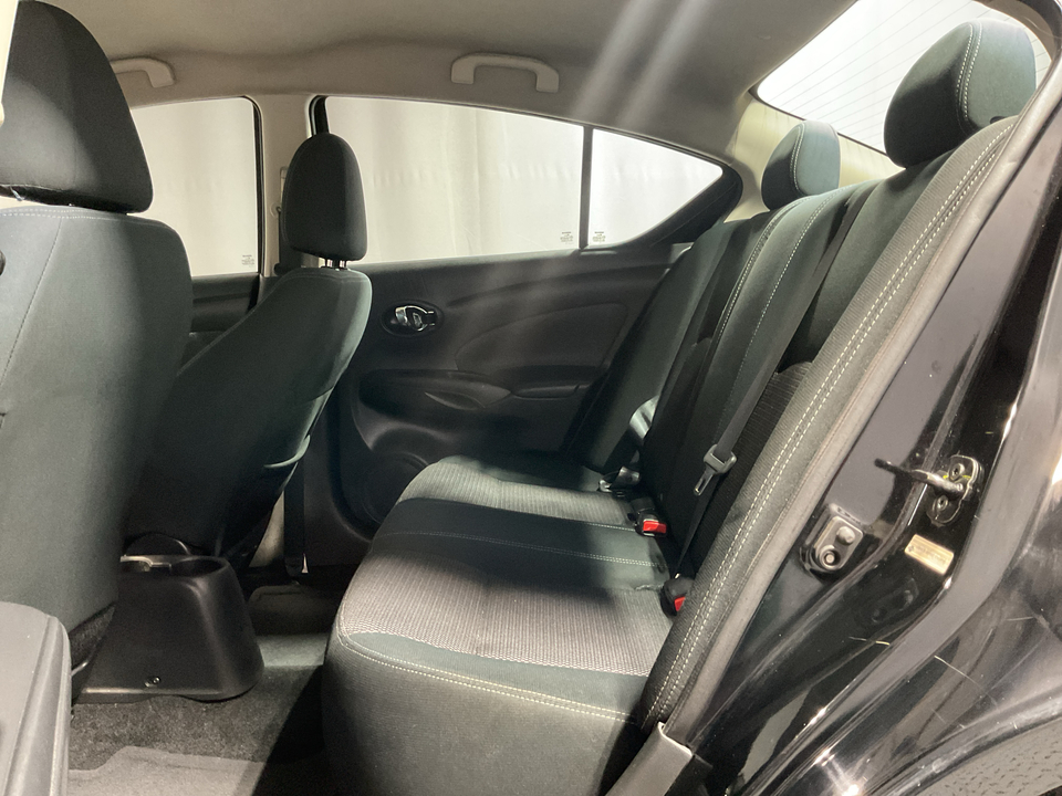 2019 Nissan Versa 1.6 SV Sedan