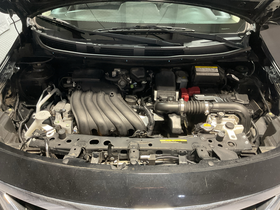 2019 Nissan Versa 1.6 SV Sedan