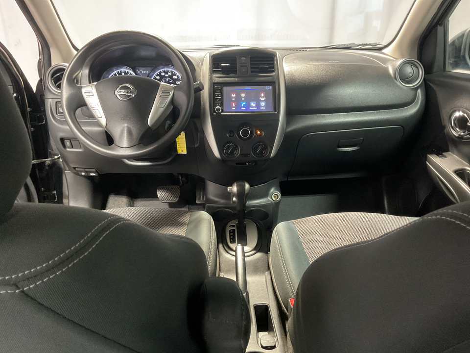 2019 Nissan Versa 1.6 SV Sedan