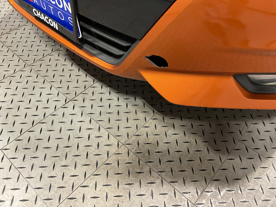2021 Nissan Versa SR