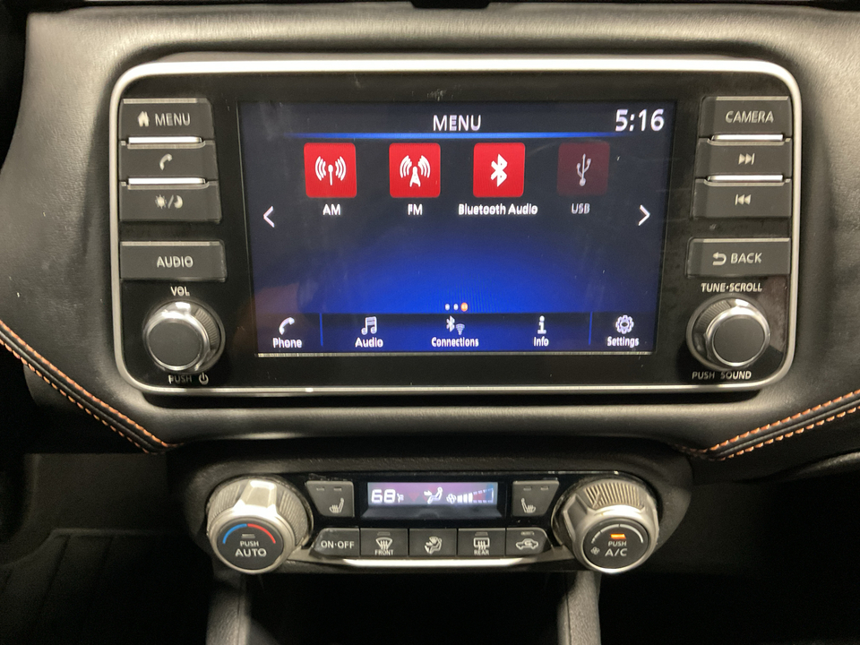 2021 Nissan Versa SR