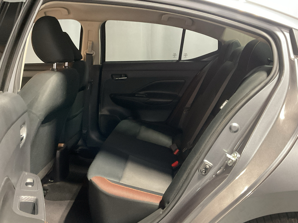 2021 Nissan Versa SR