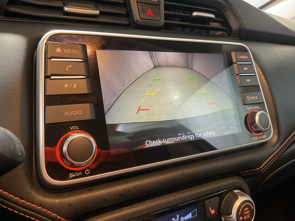 2021 Nissan Versa SR