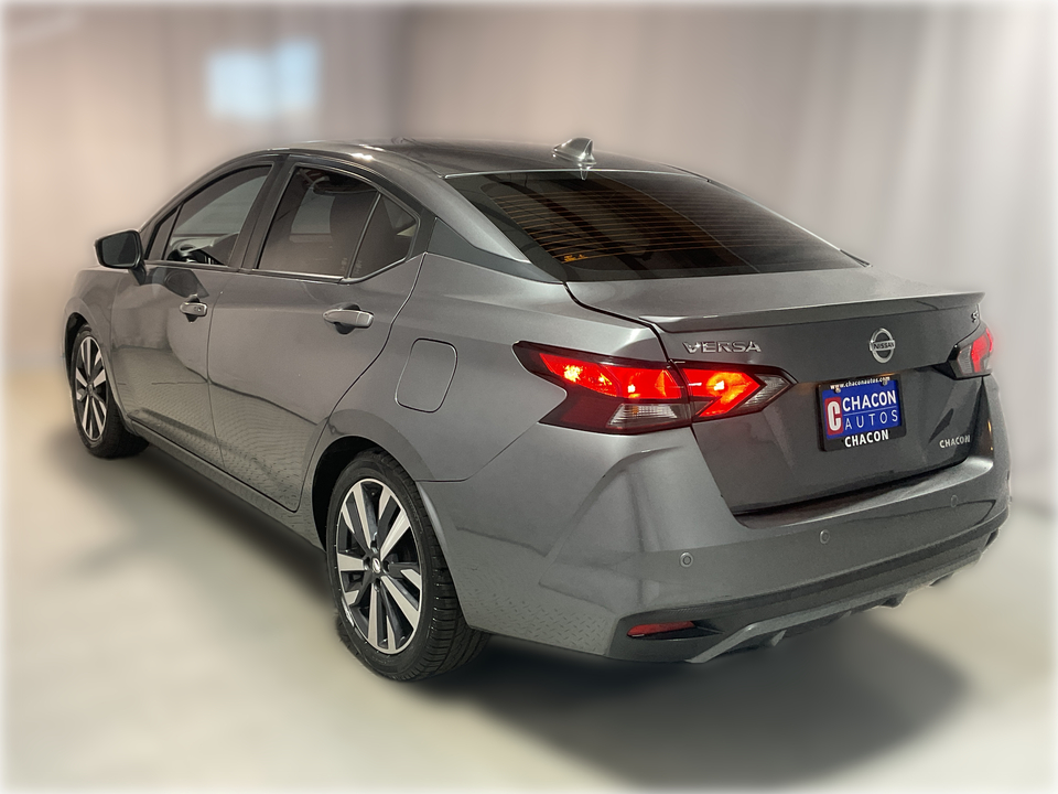 2021 Nissan Versa SR