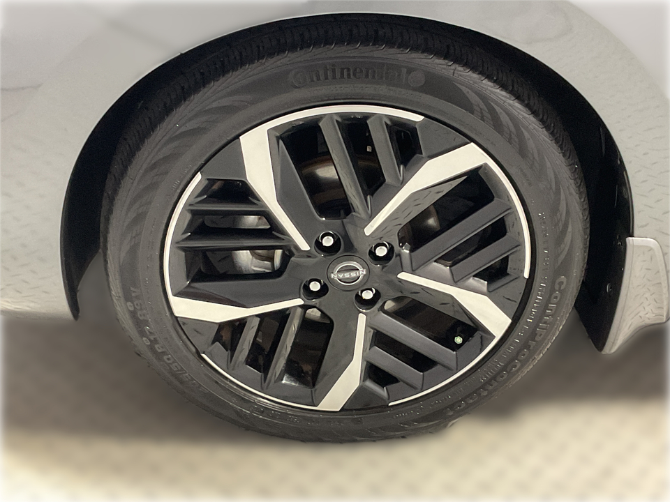 2024 Nissan Versa SR