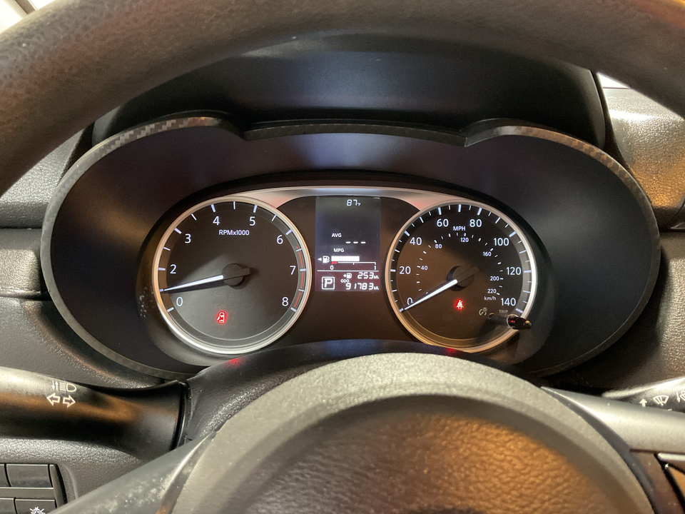 2021 Nissan Versa S CVT