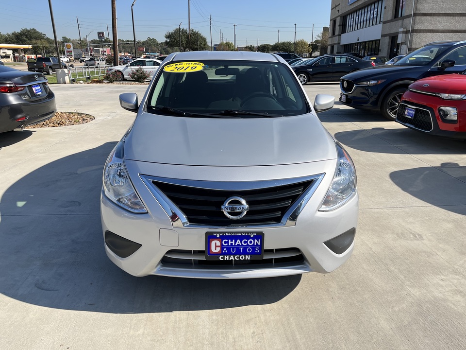 2019 Nissan Versa 1.6 SV Sedan