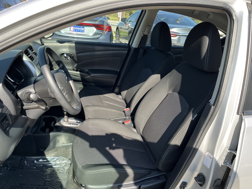 2019 Nissan Versa 1.6 SV Sedan