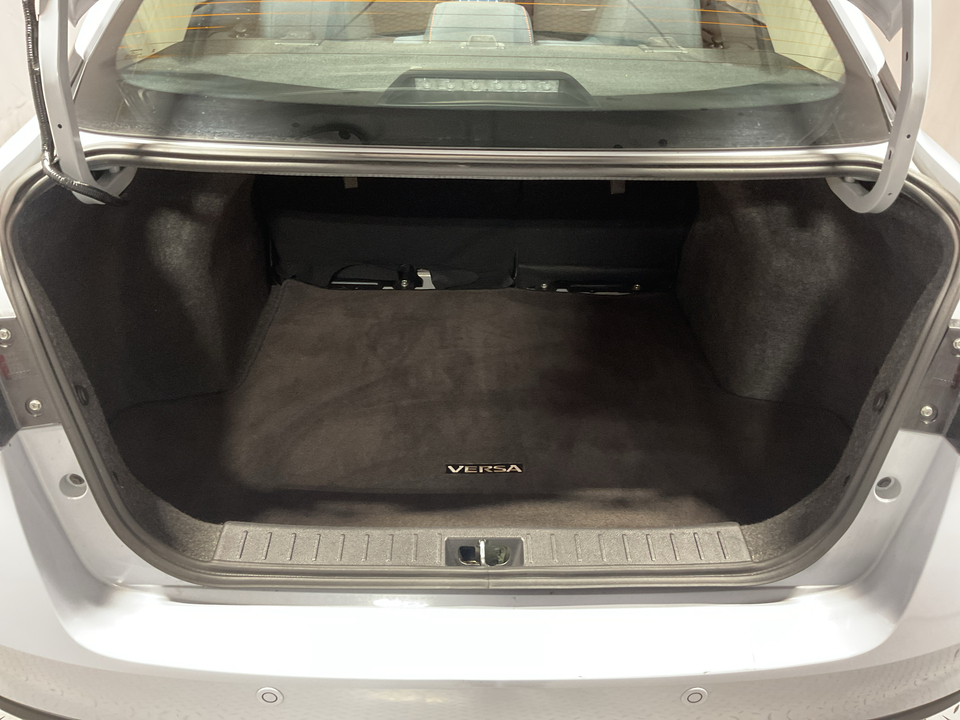 2024 Nissan Versa SR