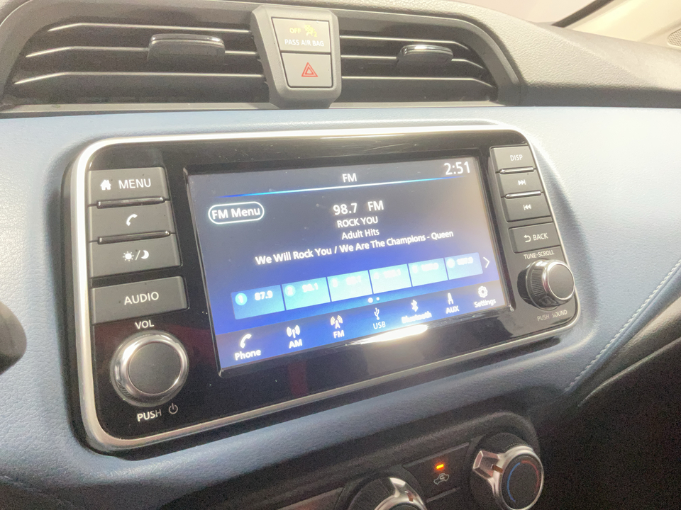 2025 Nissan Versa SV