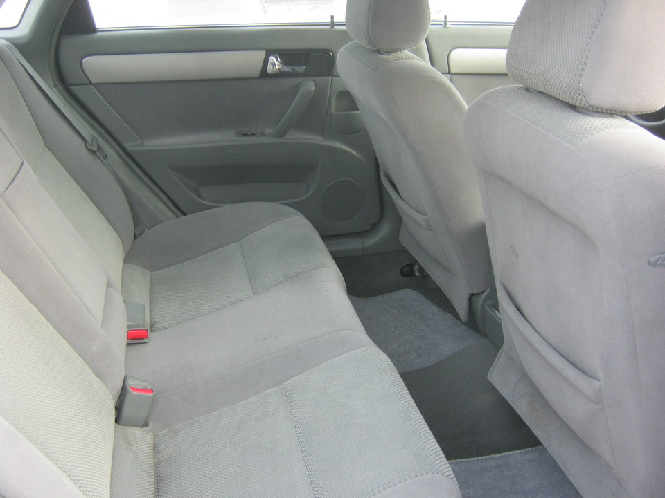 2008 Suzuki Forenza Base