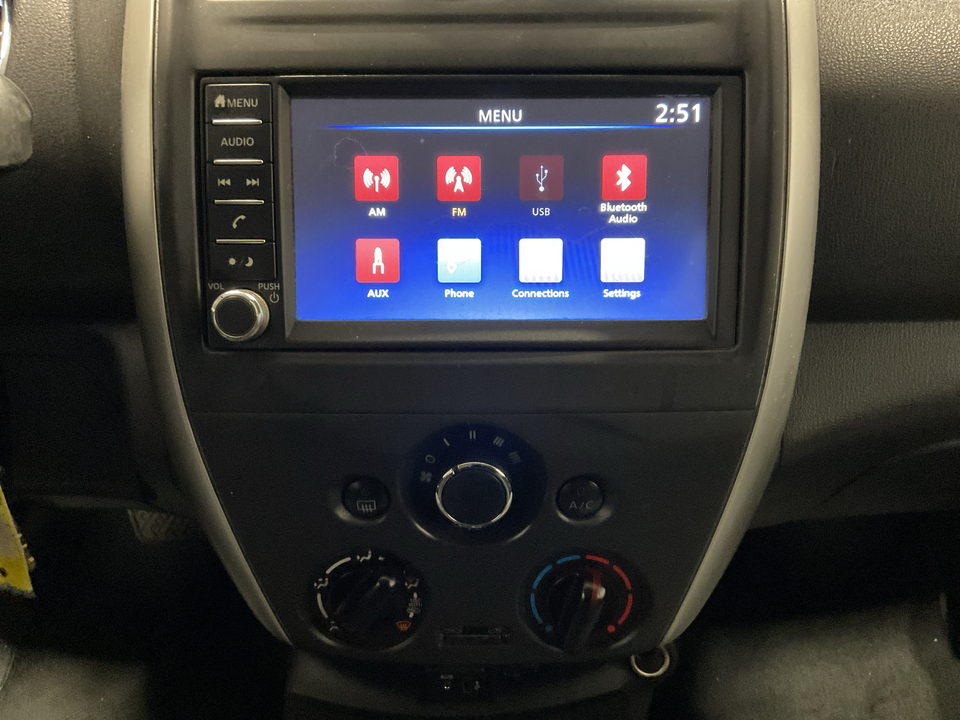 2019 Nissan Versa 1.6 SV Sedan