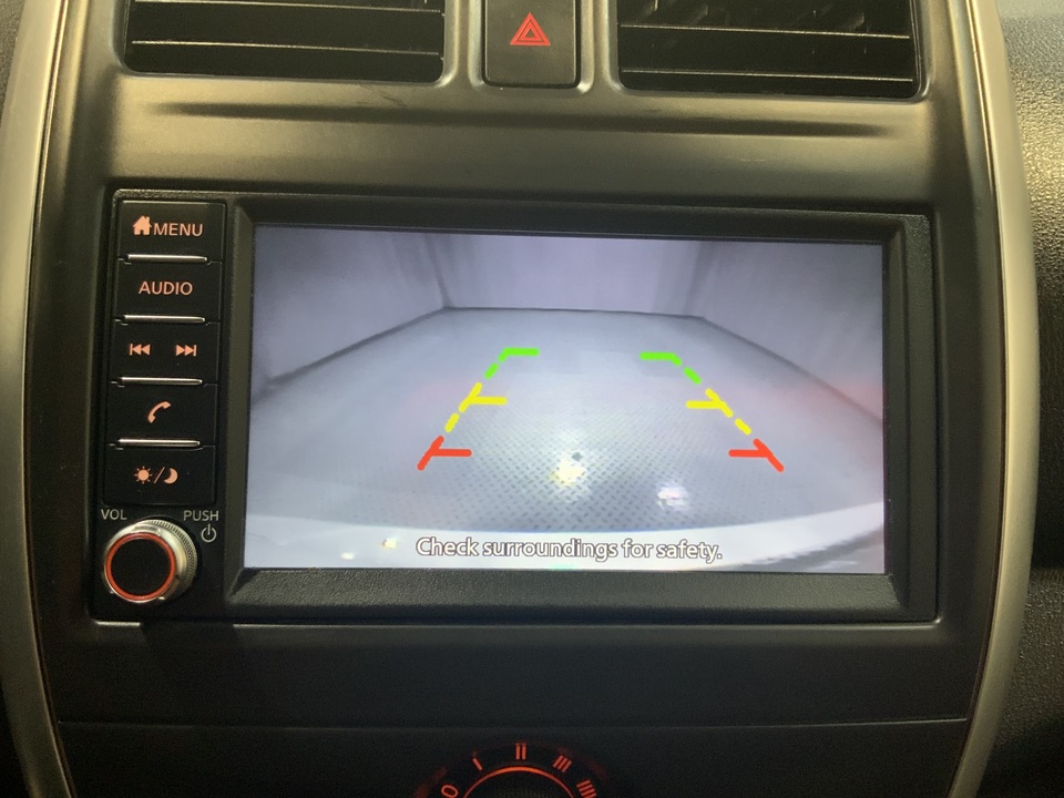 2019 Nissan Versa 1.6 SV Sedan