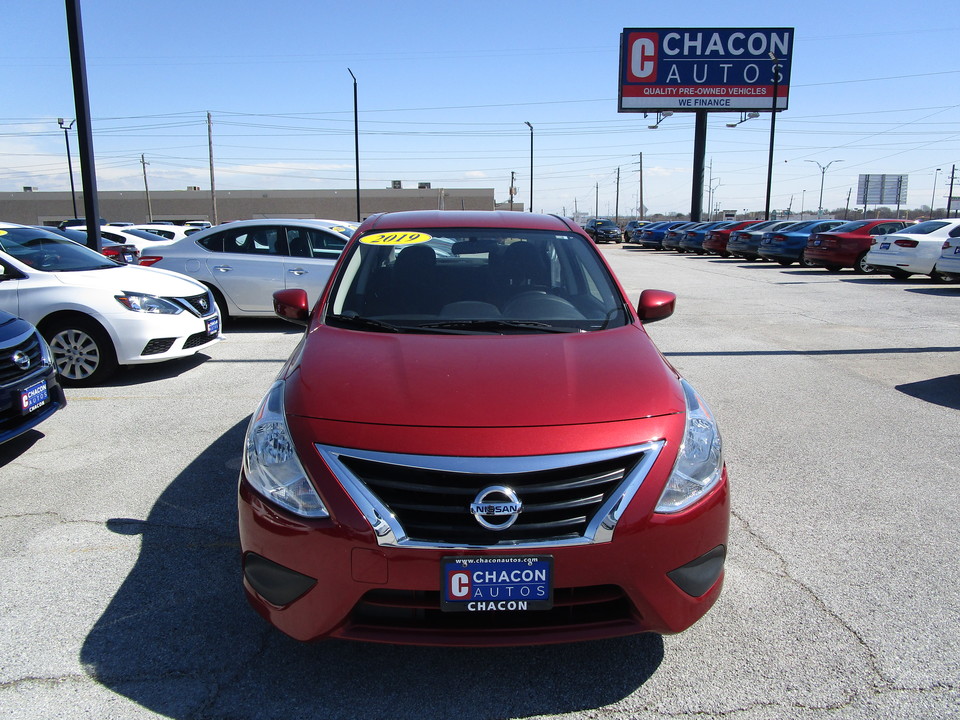 2019 Nissan Versa 1.6 SV Sedan