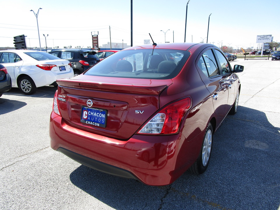 2019 Nissan Versa 1.6 SV Sedan