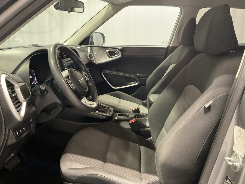 2023 Kia Soul LX CVT