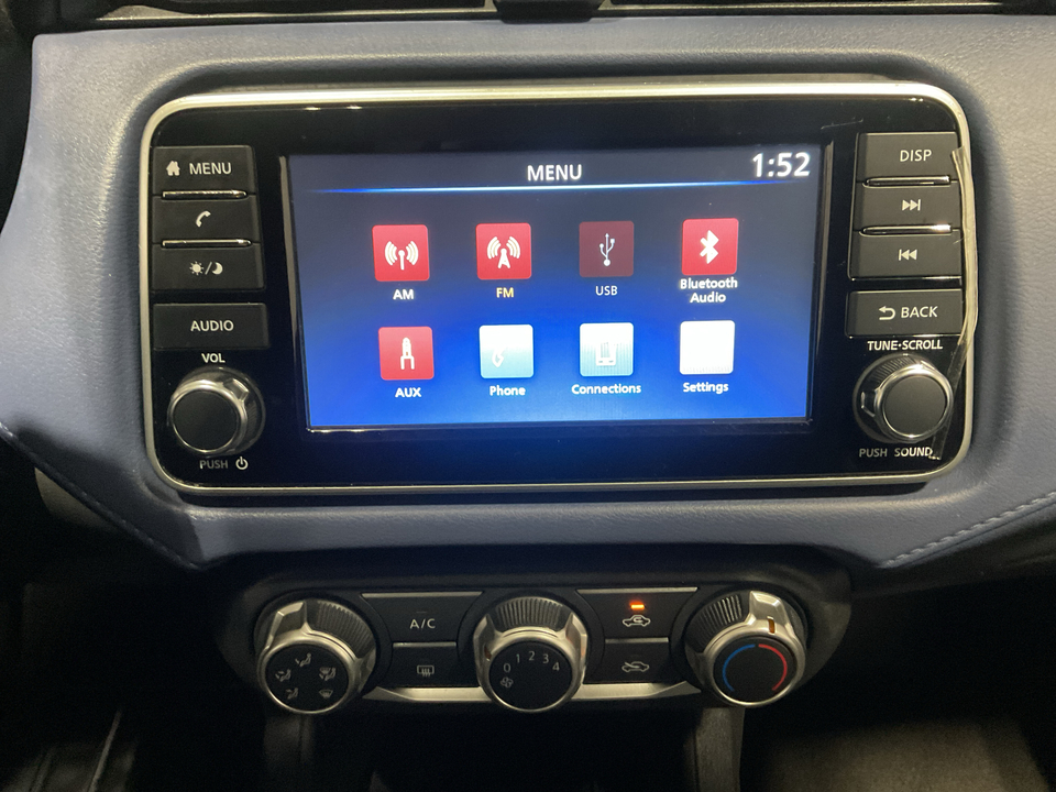 2023 Nissan Versa SV