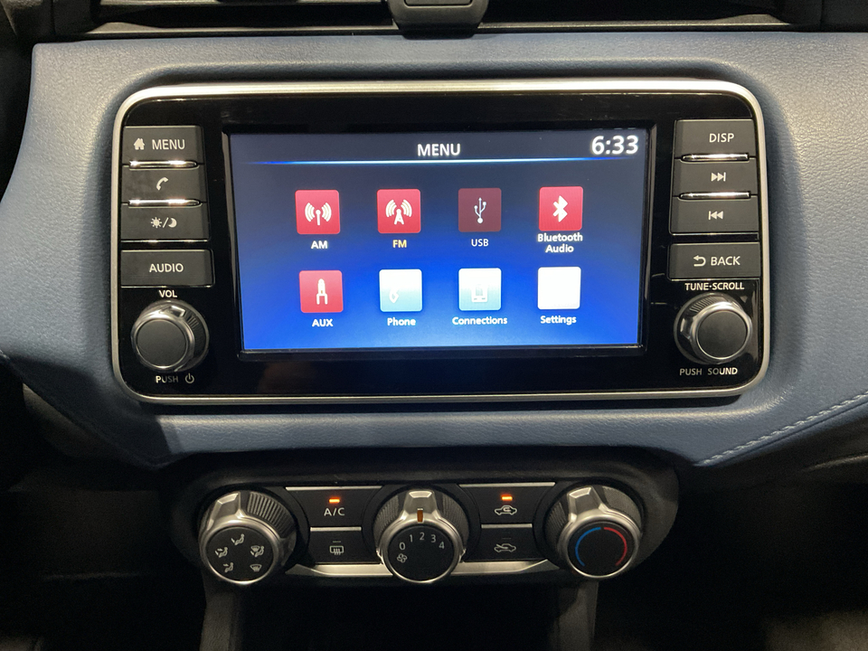 2025 Nissan Versa SV