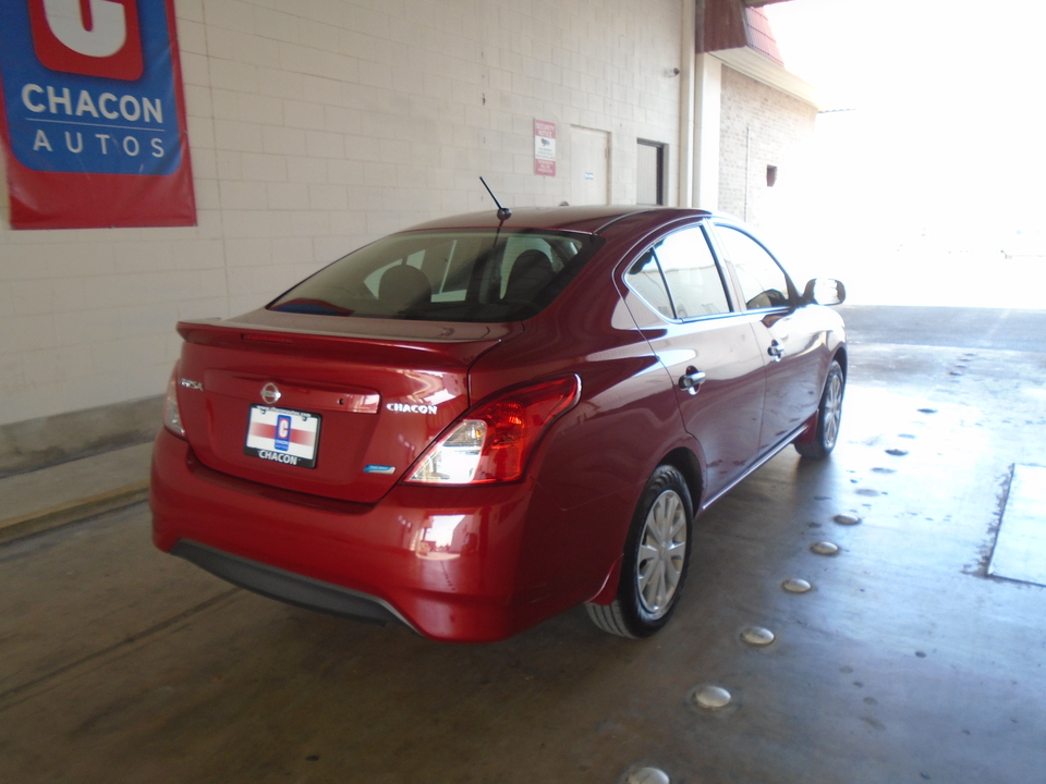 2015 Nissan Versa 1.6 S Plus