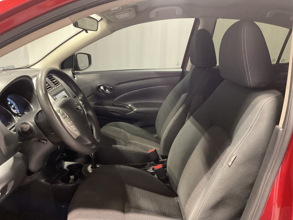 2019 Nissan Versa 1.6 SV Sedan